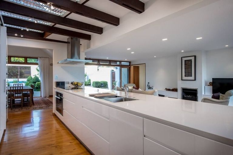 Photo of property in 11 Clifton Road, Browns Bay, Auckland, 0630