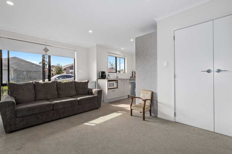 Photo of property in 21 Pioneer Crescent, Omokoroa, 3114