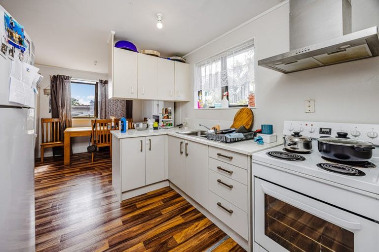 Photo of property in 1/27 Silver Creek Road, Weymouth, Auckland, 2103