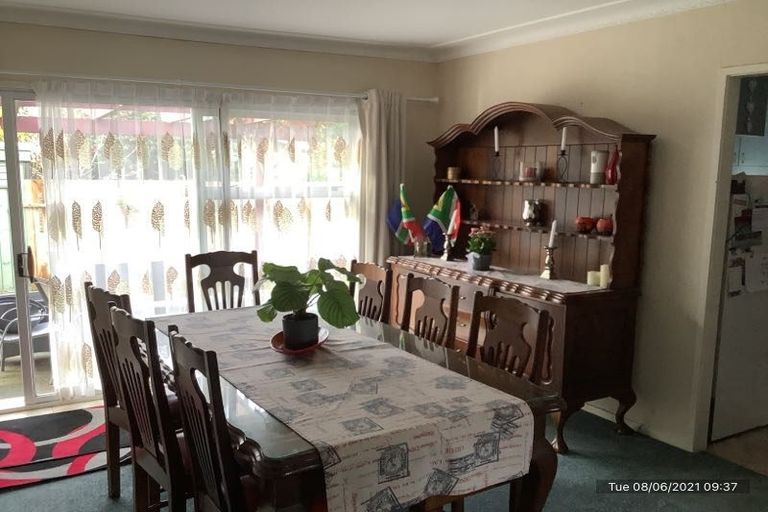 Photo of property in 40 Priestley Drive, Bucklands Beach, Auckland, 2014