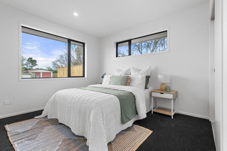 Photo of property in 1 Kakariki Crescent, Carterton, 5713