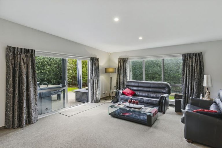 Photo of property in 48 Kotuku Drive, Paraparaumu Beach, Paraparaumu, 5032