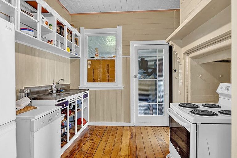 Photo of property in 265 Princes Street, Hawera, 4610