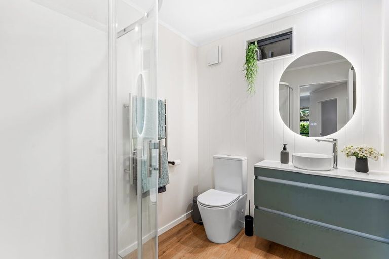 Photo of property in 18 Palm Cove, Arkles Bay, Whangaparaoa, 0932