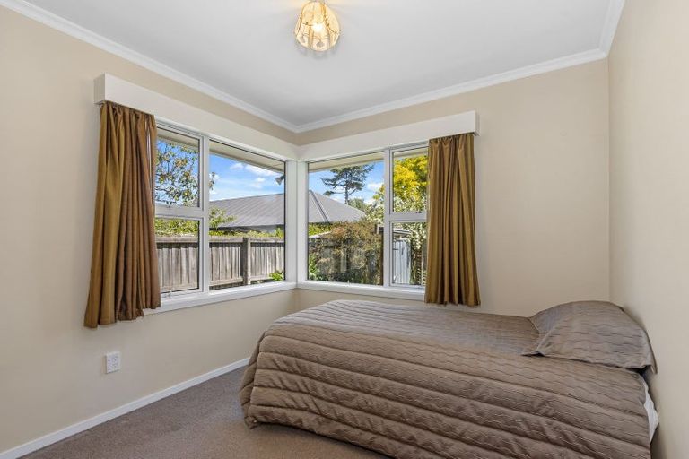 Photo of property in 31 Fovant Street, Russley, Christchurch, 8042
