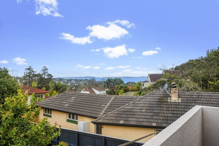 Photo of property in 92b Sandspit Road, Shelly Park, Auckland, 2014