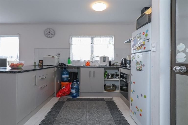 Photo of property in 250 Great South Road, Huntly, 3700