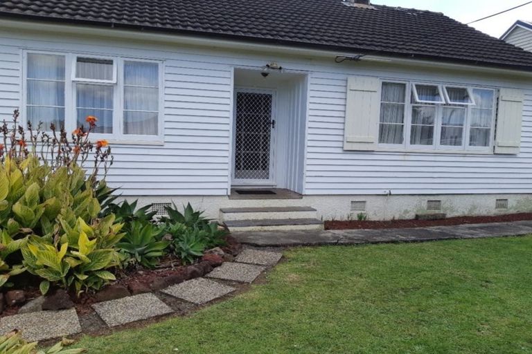 Photo of property in 33 Cairnfield Road, Kensington, Whangarei, 0112