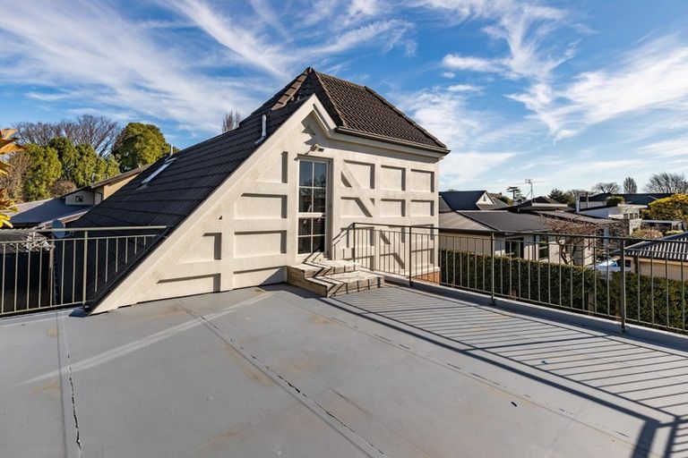 Photo of property in 2/53 Hamilton Avenue, Ilam, Christchurch, 8041