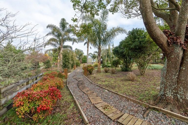Photo of property in 802 Tuhikaramea Road, Ngahinapouri, Hamilton, 3290