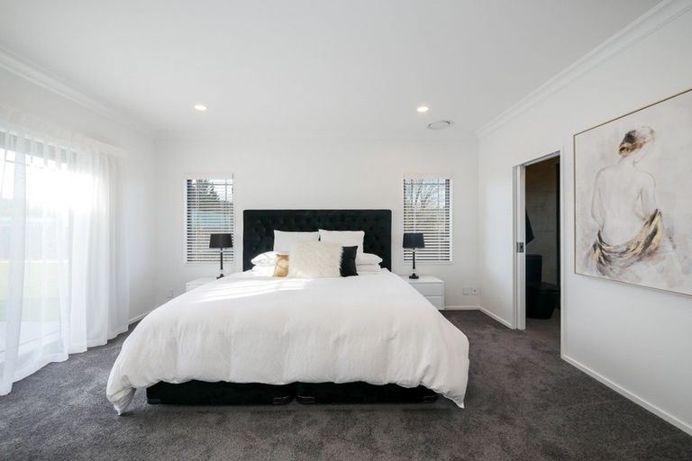 Photo of property in 34 Sunninghurst Drive, Fairfield, Dunedin, 9018