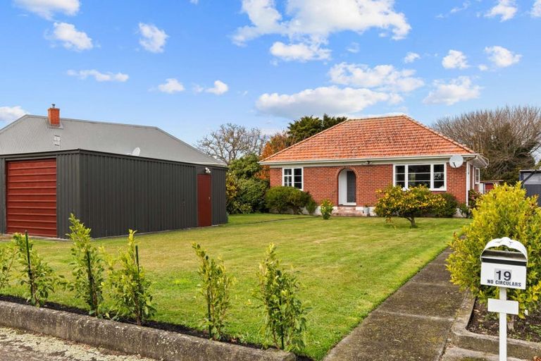 Photo of property in 19 Savage Crescent, West End, Palmerston North, 4412