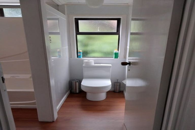 Photo of property in 310 Thames Coast Sh25 Road, Thornton Bay, Thames, 3575