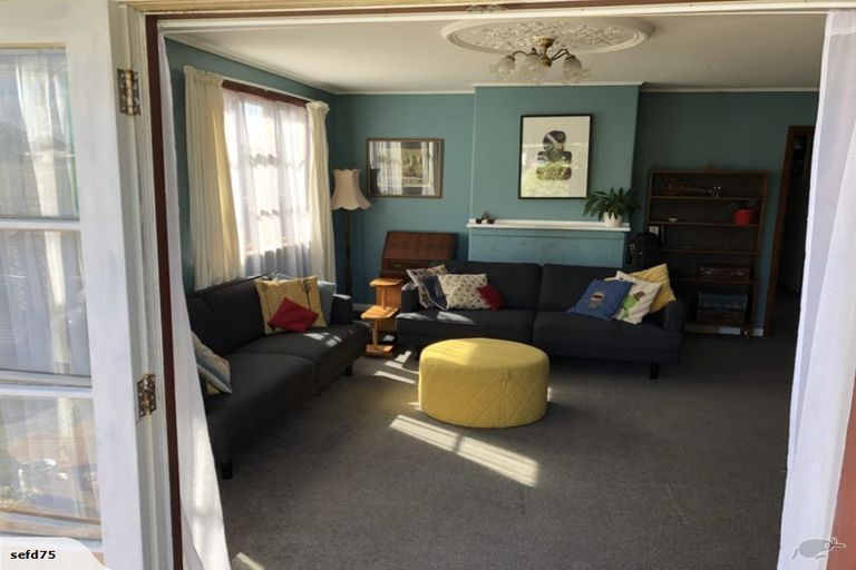 Photo of property in 43 Marlborough Street, Feilding, 4702