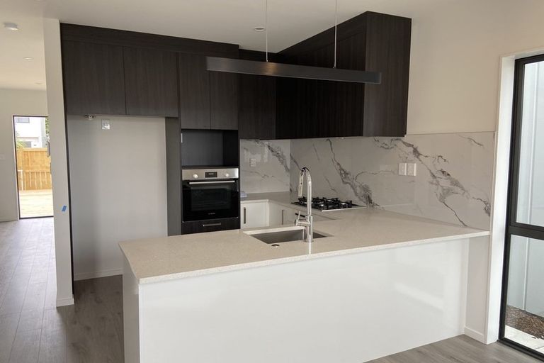 Photo of property in 37 Kairakau Street, Papakura, 2110