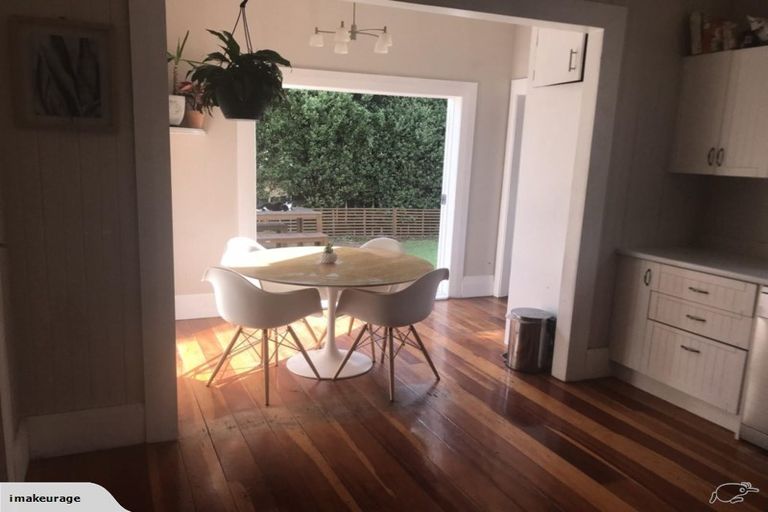 Photo of property in 6a Arawa Street, New Lynn, Auckland, 0600