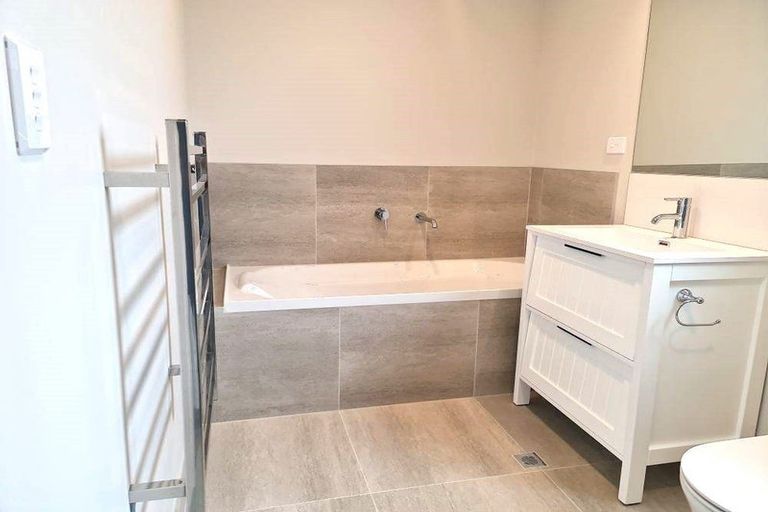 Photo of property in 42d Don Buck Road, Massey, Auckland, 0614