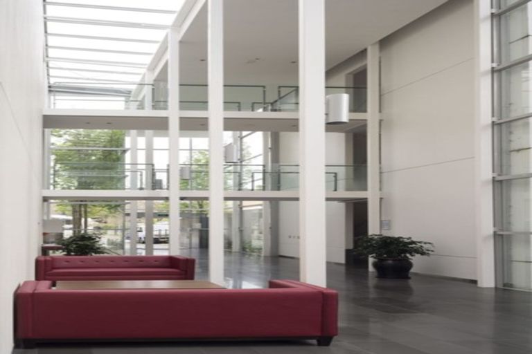 Photo of property in Sanctum Apartment, 10 Ebor Street, Te Aro, Wellington, 6011