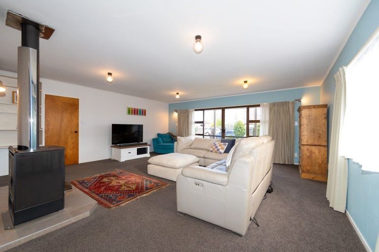 Photo of property in 1210 Louie Street, Parkvale, Hastings, 4122