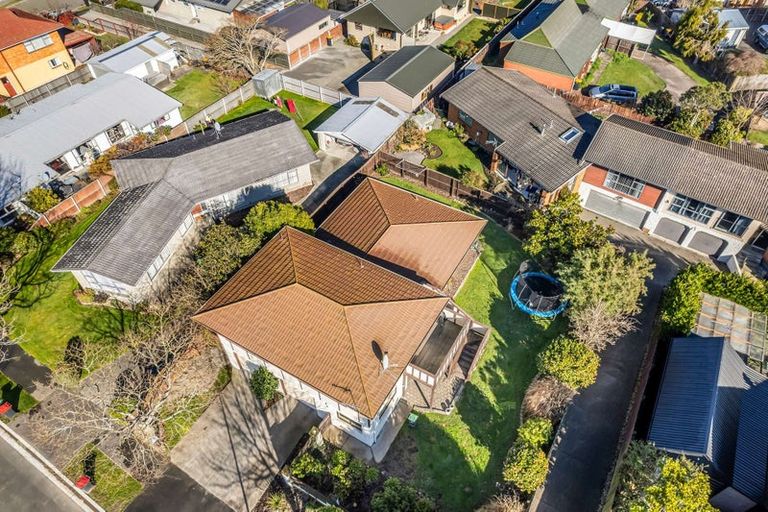 Photo of property in 23 Freebairn Street, Redwood, Christchurch, 8051