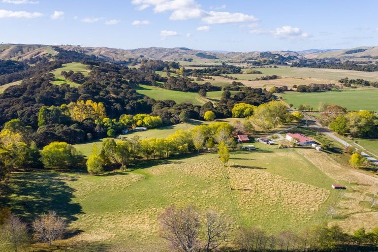 Photo of property in 205 Caveland Road, Te Whiti, Masterton, 5884