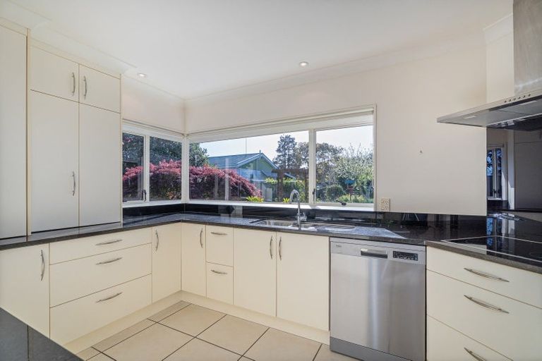 Photo of property in 12 Kenneth Avenue, Whitianga, 3510