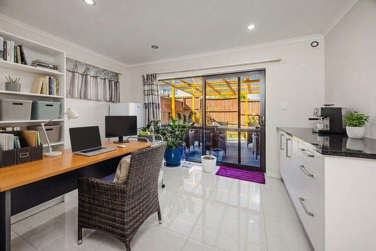 Photo of property in 14 Evelina Lane, Flat Bush, Auckland, 2019
