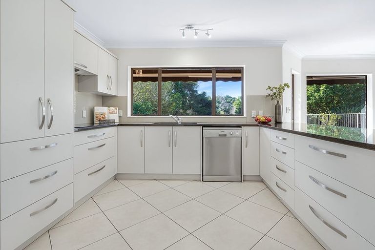 Photo of property in 98 Delamare Road, Pukete, Hamilton, 3200