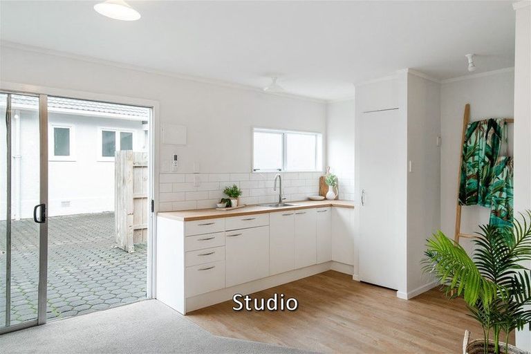 Photo of property in 39 Moana Street, Otaki Beach, Otaki, 5512