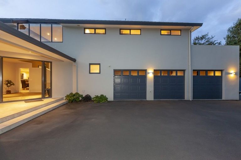 Photo of property in 17 Windsor Avenue, Waikanae, 5036