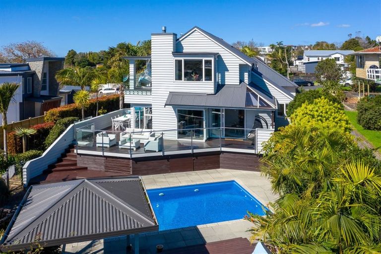 Photo of property in 16 Sea View Terrace, Cockle Bay, Auckland, 2014