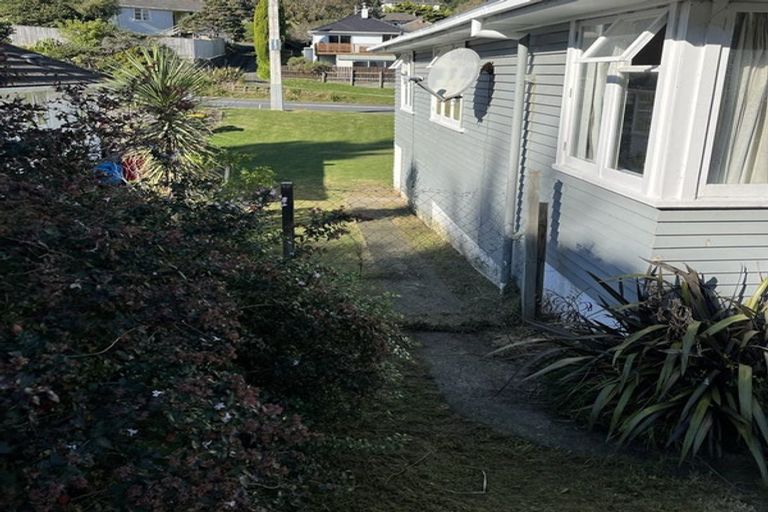 Photo of property in 47 Dimock Street, Titahi Bay, Porirua, 5022