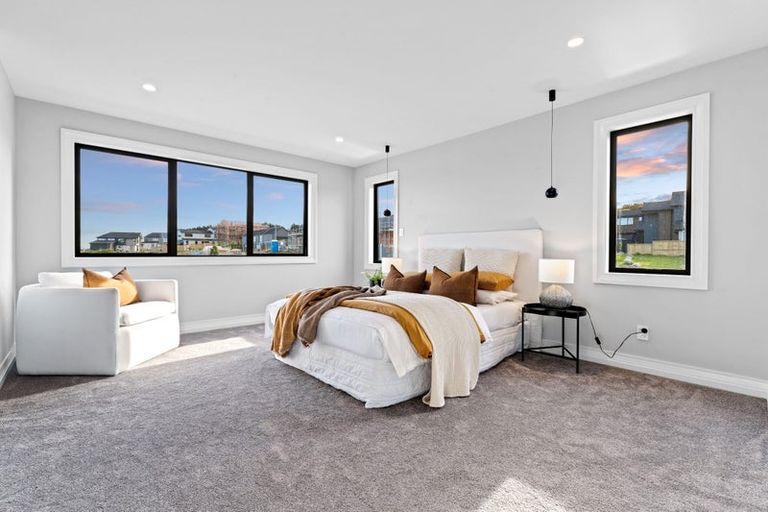 Photo of property in 20 Kikorangi Drive, Wainui, 0992