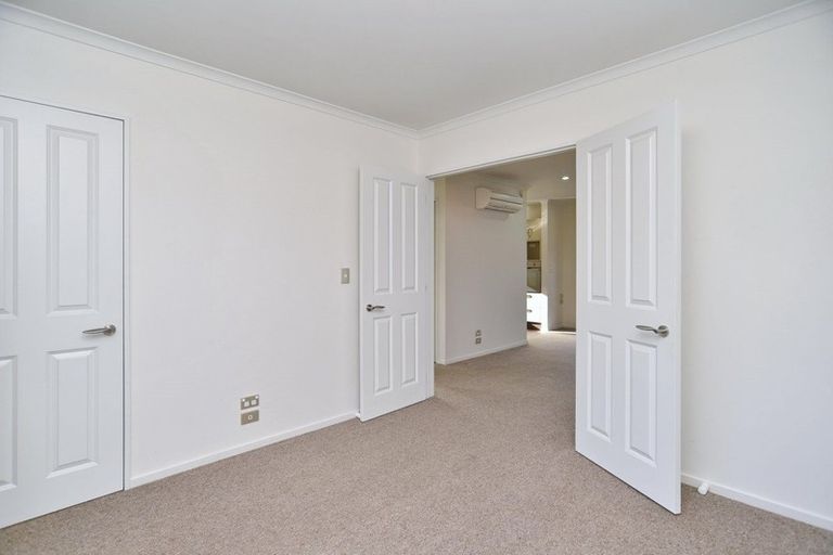 Photo of property in 3 Reeves Road, Rangiora, 7400