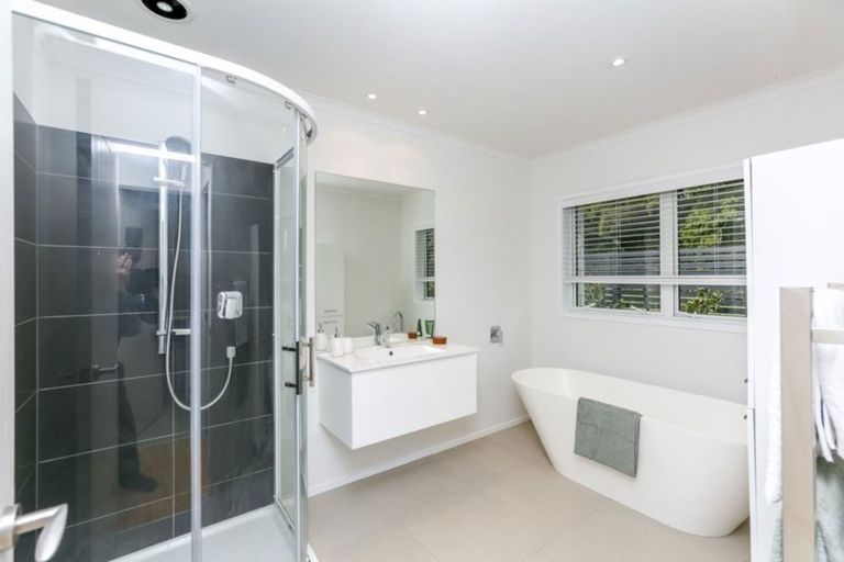 Photo of property in 3b Anderson Way, Highlands Park, New Plymouth, 4312