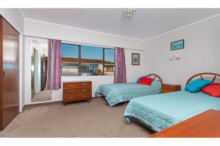 Photo of property in 19b Victoria Avenue, Waiuku, 2123