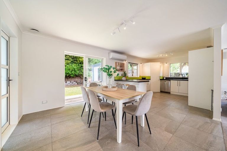 Photo of property in 22 Bridge Road, Birchville, Upper Hutt, 5018