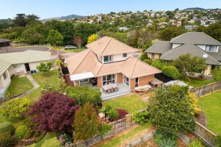 Photo of property in 12 Ridgemount Terrace, Welcome Bay, Tauranga, 3112