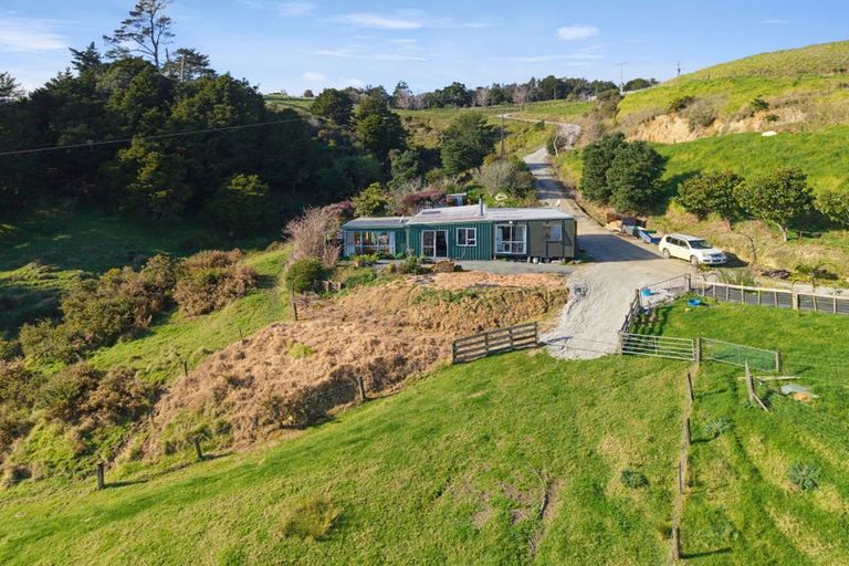Photo of property in 63 Porter Road, Paparoa, 0571