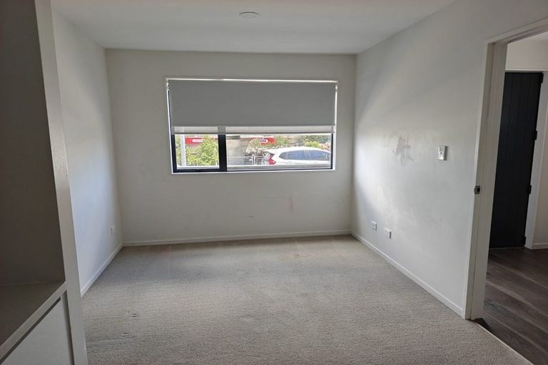 Photo of property in 2/16 William Roberts Road, Pakuranga, Auckland, 2010