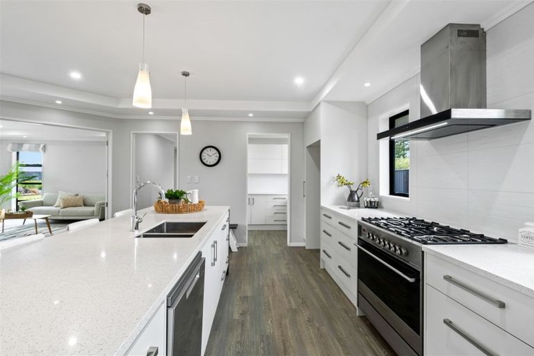 Photo of property in 6 Vaughan Drive, Rolleston, 7614