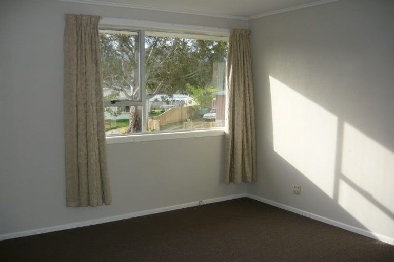 Photo of property in 58 Speargrass Grove, Timberlea, Upper Hutt, 5018