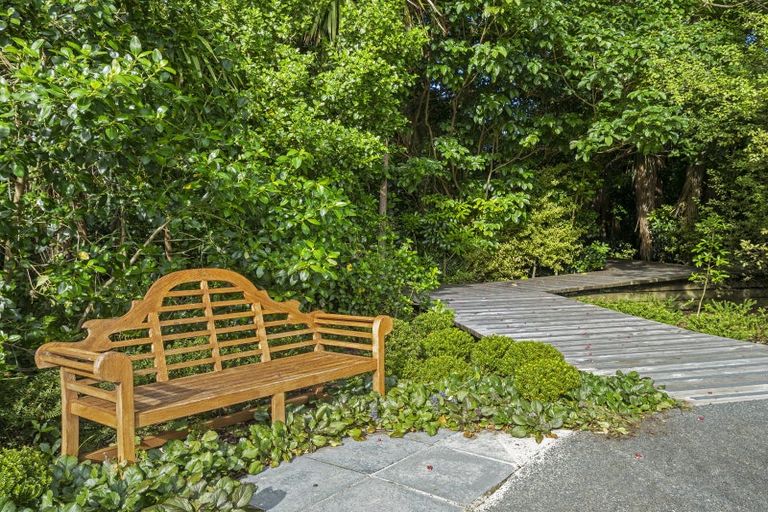 Photo of property in 20 Eaves Bush Parade, Orewa, 0931