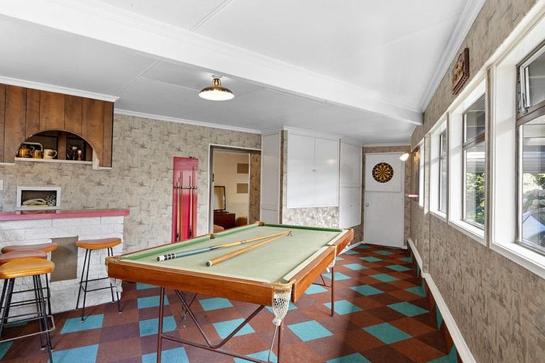 Photo of property in 18 Mount View Place, Spotswood, New Plymouth, 4310