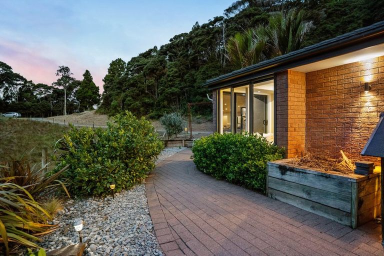 Photo of property in 63 Tram Road, Swanson, Auckland, 0614