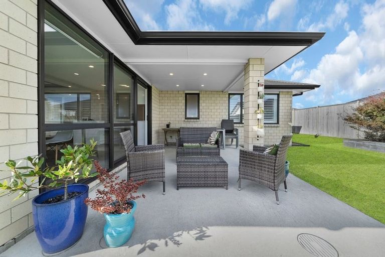 Photo of property in 5 Noble Lane, Pokeno, 2402