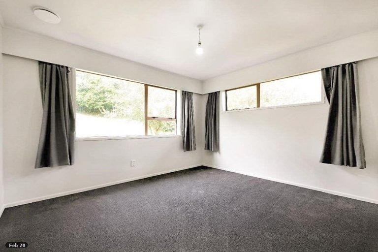 Photo of property in 79 Stewart Drive, Newlands, Wellington, 6037