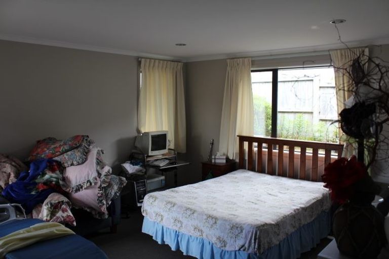 Photo of property in 102 Barrington Drive, Huntington, Hamilton, 3210