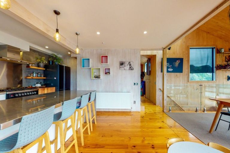 Photo of property in 4 Milne Terrace, Island Bay, Wellington, 6023