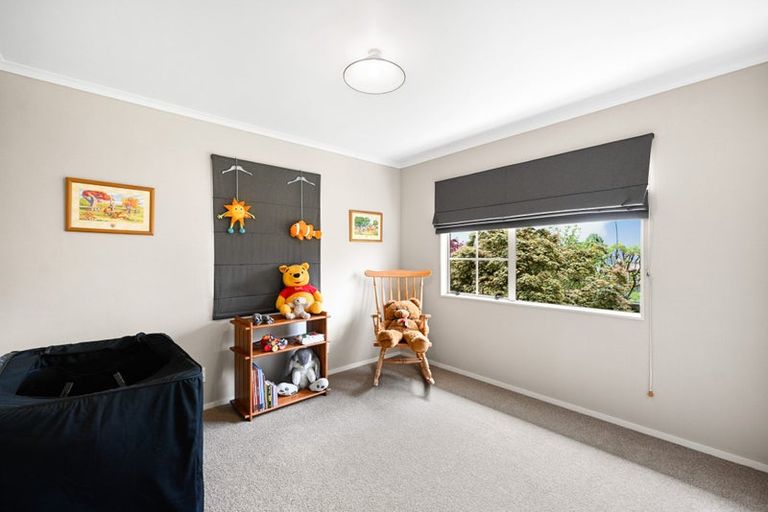 Photo of property in 5 Fernwater Place, Flagstaff, Hamilton, 3210